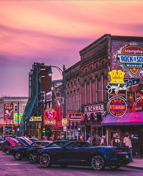 Beale Street Memphis Beale Street Memphis, Pink Club, Downtown Memphis, Beale Street, Hall Of Fame, Art Inspo, Tennessee, Tourism, Heat