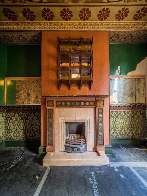 David Parr House | London Historical Interior, Southeast London, Modernist Architects, Charleston Homes, William Morris Designs, Painter And Decorator, Huge Windows, Hand Painted Walls, House Garden