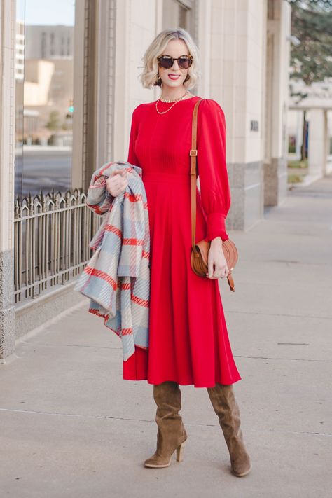 5 Ways to Wear Red - Valentine's Day Outfit Ideas - Straight A Style Long Sleeve Dress Outfit, Valentine Outfits, Midi Outfits, Casual Chic Autumn, Outfit Ideas 2023, Red Long Sleeve Dress, Red Day, Red Valentine, Chic Autumn