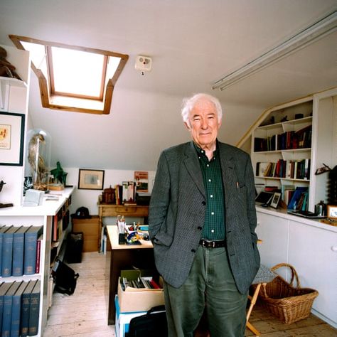 Author Photos, Jack Gilbert, Borders Books, Good Friday Agreement, Irish Artists, Study At Home, Seamus Heaney, Life In Pictures, International Books