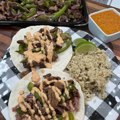 Air Fryer Steak Fajitas, Midwest Recipes, Crockpot Shredded Beef, Cooking In The Midwest, Fajita Ingredients, Easy Green Bean Recipes, Veggie Nachos, Chipotle Vinaigrette, Smoked Sausage Pasta