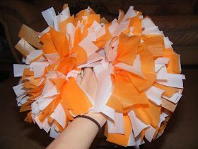 Cheer Fundraisers, Cheerleading Diy, Cheerleading Pom Pom, Cheerleading Crafts, Cheerleading Pom Poms, Diy Tablecloth, Cheer Pom Poms, Diy Pom Poms, Pom Pon