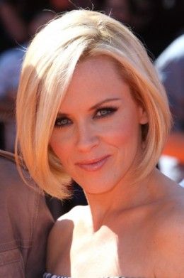 Choosing the Best Hair Style for Your Face Shape- Hair Pictures and Haircuts Flirty Hairstyles, Triangle Face, Asymmetrical Haircut, Jenny Mccarthy, Oval Face Haircuts, Face Shape Hairstyles, Oval Face Hairstyles, 2015 Hairstyles, Inverted Triangle