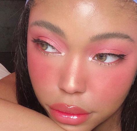 Tamaguccie Instagram, Kawaii Blush Makeup, Brown And Pink Makeup Looks, Soft Pink Makeup Looks Black Women, Brown And Pink Makeup, Softie Makeup, Blush Aesthetic Makeup, Pink Soft Makeup, Soft Pink Makeup Looks