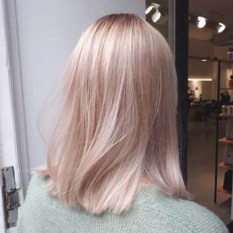 Gold Blonde Hair, Blond Rose, Rose Gold Blonde, Pastel Pink Hair, Gold Blonde, Brown Blonde Hair, Rose Gold Hair, Hair Pictures, Gold Hair