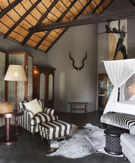 Lodge Design Architecture, African Lodge Design, Game Lodge Decor, Safari Style Interior, Safari Lodge Interior, African Lodge, South African Safari, Lodges Design, South Africa Vacation