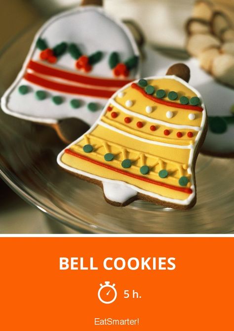 Bell Cookies - mittel - A recipe idea by EAT SMARTER | Christmas pastry, Christmas Cookie #poultry #recipes Sugar Cookie Christmas Bells, Bell Christmas Cookies Decorating Ideas, Bell Cookies Decorated, Christmas Bell Cookies, Bell Cookies, Christmas Pastry, Pastry Christmas, Christmas Pastries, Healthy Delicious Recipes