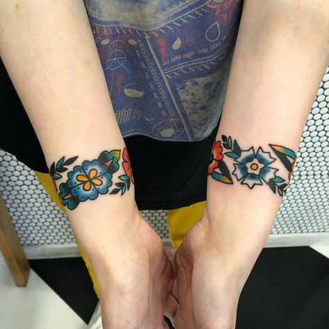 Wrap Around Wrist Tattoos Traditional, Wildflower Traditional Tattoo, American Traditional Arm Band, Traditional Bracelet Tattoo, Traditional Band Tattoo, Traditional Ankle Tattoo, Traditional Cuff Tattoo, Traditional Tattoo Band, Traditional Wrist Tattoo