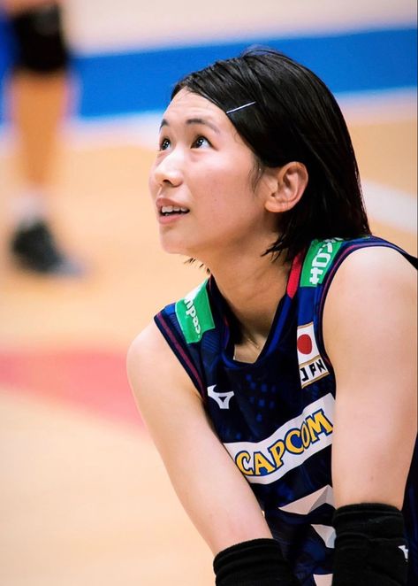 Sarina Koga Volleyball, Sarina Koga, Japan Volleyball Team, Female Volleyball Players, Volleyball Inspiration, Volleyball Team, Volleyball Players, When I Grow Up, Art Poses