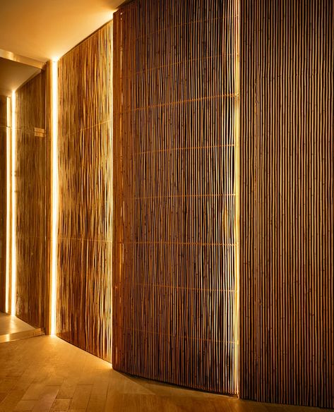 Corridor Partition, Asia Restaurant, Kaira Looro, Bangkok Restaurant, Labuan Bajo, Visitors Center, Retail Space Design, Lighting Design Ideas, Bamboo Architecture