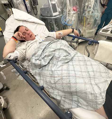 EXCLUSIVE: Woman, 35, hospitalized with heart condition reveals 1st symptom she almost ignored — TODAY A Woman In The Hospital, Woman In Hospital, Taking A Nap, Heart Conditions, In The Hospital, The Hospital, Health Issues, Apple Watch, Conditioner