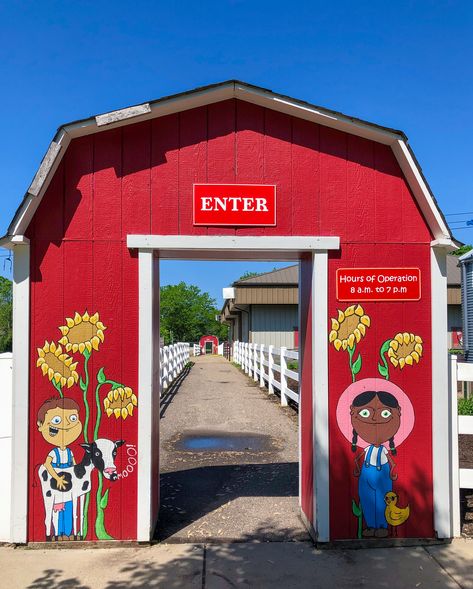 Kemps Little Farm Hands is a free agricultural education exhibit for kids (3-10) where they become farm hands and experience the agricultural process, beginning at the farm and ending at the market. Children and their families don their work aprons and fire up their imaginations to help with farm chores, collect goods to sell at the farmers market, and then spend their “earnings” on real products made from the farm at the grocery store. Educational Farm, Farm Tourism, Agricultural Education, Kids Museum, Farm Chores, Land Development, Big Red Barn, Park Ideas, Farm Nursery