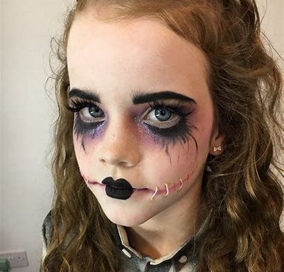 Creepy Doll Makeup, Doll Makeup Halloween, Unique Halloween Makeup, Halloween Makeup For Kids, Maquillage Halloween Simple, Creepy Doll Halloween, Creepy Makeup, Doll Face Paint, Creepy Halloween Makeup