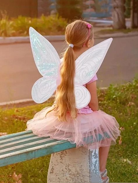 Angel Wings Cosplay, Butterfly Wings Costume, Elf Wings, Best Kids Costumes, Ali D'angelo, Butterfly Fairy Wings, Winged Girl, Wings Dress, Christmas Birthday Party