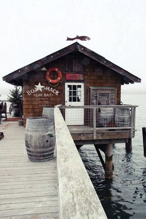 Fisherman Cabin, Building Signage, Pier House, Fishing Town, Fishing Shack, Live Bait, Cap Ferret, Boat House, Beach Shack