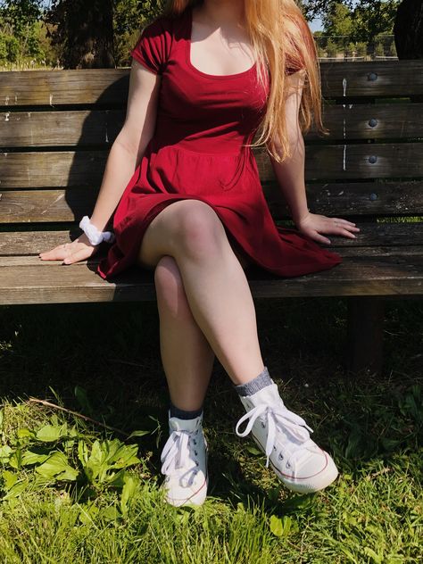 Casual red mini dress and white Converse high top sneakers Red And White Converse, Converse With Dress, Valentine Dresses, Red Dress Casual, Cute Senior Pictures, Dress With Converse, Red Sundress, White High Top Converse, Converse High Top