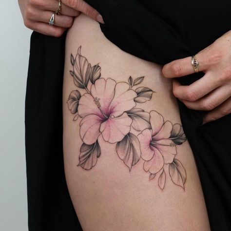 Hibiscus Tattoo 2020073004 - 20 Best Hibiscus Tattoo Designs to Inspire You Hibiscus Tattoos, Hibiscus Flower Tattoo, Hawaiian Flower Tattoos, Hibiscus Flower Tattoos, Simple Flower Tattoo, Hibiscus Tattoo, Scale Tattoo, Foot Tattoos For Women, Classic Tattoo