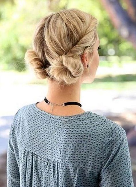 Braided Hairstyles For School, Kinds Of Haircut, Vacation Hairstyles, Hair Cute, Hairstyles For Medium Length Hair Easy, Fishtail Braid, Low Bun, Bob Hair, Penteado Cabelo Curto