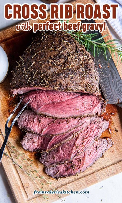 This oven roasted Cross Rib Roast recipe creates tender, richly flavored roast beef with the most luscious gravy. A flavorful seasoning rub and easy method make turn this cut into a truly special meal. Cross Rib Steak, Beef Bottom Round Roast, Bottom Round Roast Recipes, Top Round Roast Beef, Bottom Round Roast, Cross Rib Roast, Ground Beef And Cabbage, Rib Roast Recipe, Rib Steak