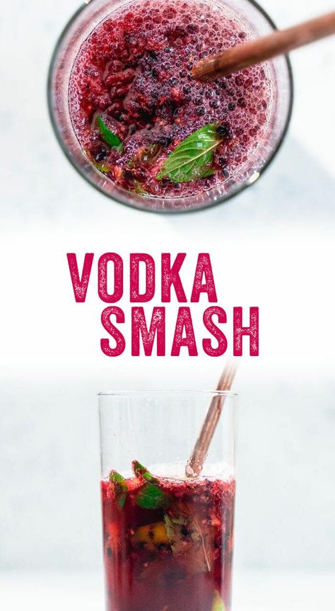 Vodka Smash, Blackberry Bourbon Smash, Alcoholic Party, Blackberry Bourbon, Raspberry Drink, Best Fish Recipes, Bourbon Smash, Winter Salad Recipes, Bourbon Cocktail