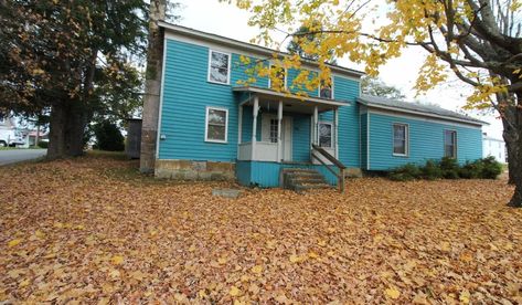 Under $75K Thursday ~ c.1846 Home For Sale in Union, WV $75,000 - OLD HOUSE CALLING Cheap Property For Sale, Parkersburg Wv, Historic Homes For Sale, Wood Mantel, Wood Walls, Wood Mantels, The Staircase, Living Room Area, 1/2 Bath