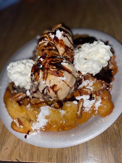 Funnel Cake Topped With Triple Brownie Ice Cream, Pecans, Caramel/ Chocolate Sauce and Whipped Cream Funnel Cake Ice Cream, Chocolate Covered Pineapple, Gourmet Sweets, Chocolate Covered Apples, Cheesecake In A Jar, Cake Ice Cream, Brownie Ice Cream, Homemade Lemonade, Caramel Chocolate