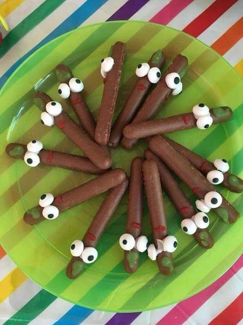 Finger Sticks 3rd Birthday Party For Boy, Boys First Birthday Cake, Minnie Mouse Theme Party, Hey Duggee, 5th Birthday Party Ideas, Second Birthday Ideas, Toddler Birthday Party, 3rd Birthday Cakes, 2 Birthday Cake