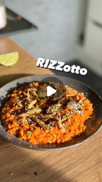 Tofu Risotto, Vegan Rissoto Recipe, Roasted Pepper Risotto, Tomato Risotto Vegan, Rosoto Recipes Risotto Mushroom, Vegan Recepies, Risotto Rice, Lime Salt, Red Curry Paste