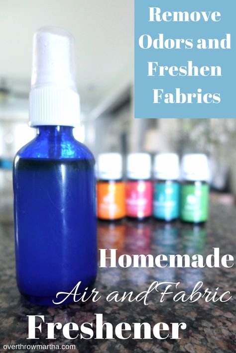 Homemade air freshener recipe to remove odors and freshen fabrics, your home, office or your car! #easy #DIY #greencleaning Air Freshener Recipes, Homemade Air Freshener, Diy Air Freshener, Yl Oils, Fabric Freshener, Essential Oils Cleaning, Yl Essential Oils, Living Essentials Oils, Young Living Oils