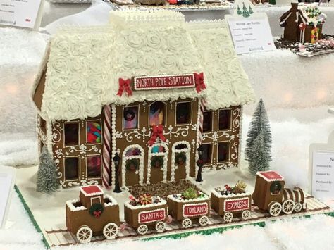 2016 Festival of Trees Train Station Gingerbread House Craft, Gram Crackers, Homemade Gingerbread House, Gingerbread Train, Festival Of Trees, All Things Gingerbread, Gingerbread House Designs, Gingerbread Party, Gingerbread Village