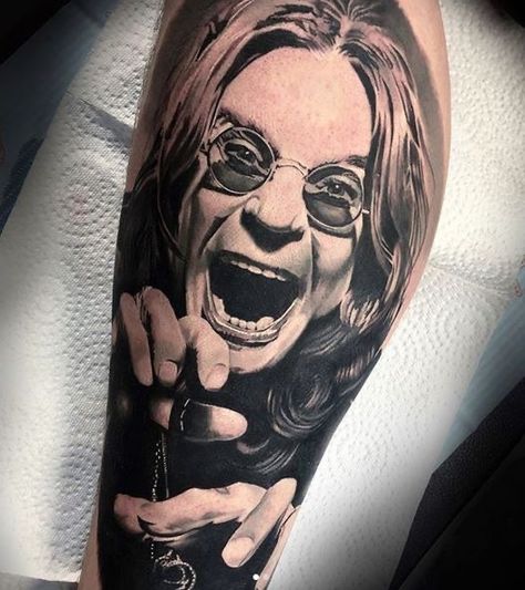 Realistic Portrait Tattoo, Famous People Tattoos, Black And Grey Portrait, Japanese Cloud Tattoo, Attitude Tattoo, Ozzy Tattoo, Portrait Tattoo Ideas, Tattoo Upper Arm, Adam Thomas