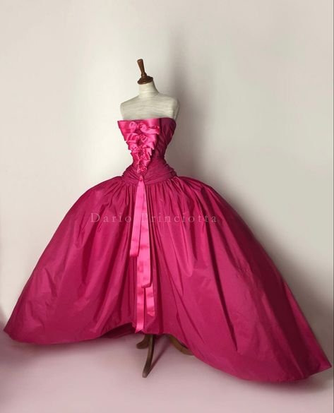 Robe de Cour made out of silk taffeta and decorated with silk ribbons, all draped over a grand pannier. Made by Dario Princiotta. Dario Princiotta, 1700s Dresses, 1700s Fashion, Hoop Petticoat, Light As A Feather, Any Question, Silk Taffeta, Baroque Fashion, John Galliano