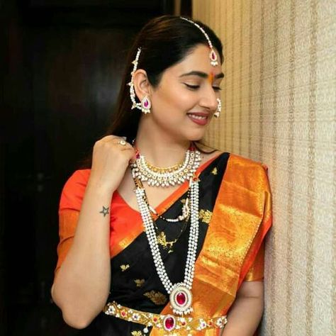 Short Frock Dresses, Makar Sankranti Photo, Maharashtrian Jewellery, Disha Parmar, Mangalsutra Chain, Short Frock, Makar Sankranti, Wedding Couple Poses, Latest Mehndi Designs