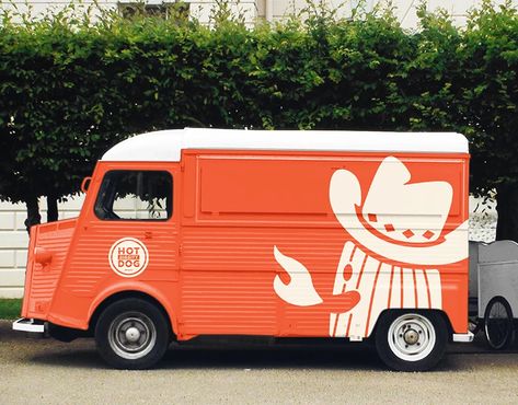 Food Truck Graphic Design, Food Trucks Design, Food Truck Design Graphics, Food Truck Packaging, Food Truck Design Exterior, Delivery Truck Design, Food Truck Designs, Food Truck Tacos, Food Truck Illustration