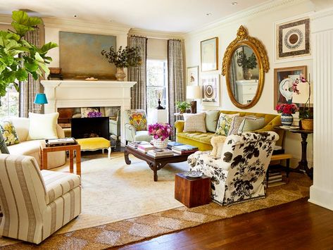 Green Chaise Lounge, Green Chaise, Matthew Carter, Chaise Lounge Sofa, Beautiful Spaces, Living Room Mirrors, House Beautiful, A Living Room, Southern Living