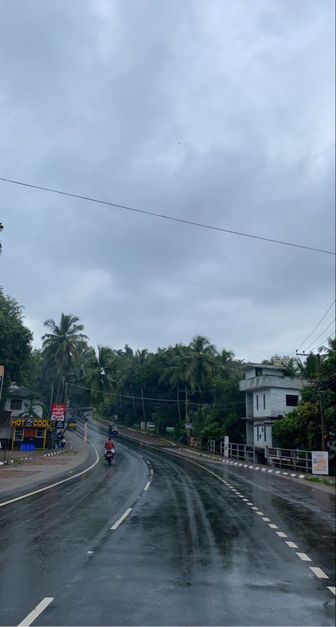 Kerala
Coconut tree
Greenery
Calicut
Onam Kerala Monsoon Rain, Calicut Aesthetic, Kerala Wallpaper, Rain Kerala, Kerala Aesthetic, Future Boyfriend Quotes, Nature Photography Ideas, Full Hd Wallpaper Android, Indian Fast Food