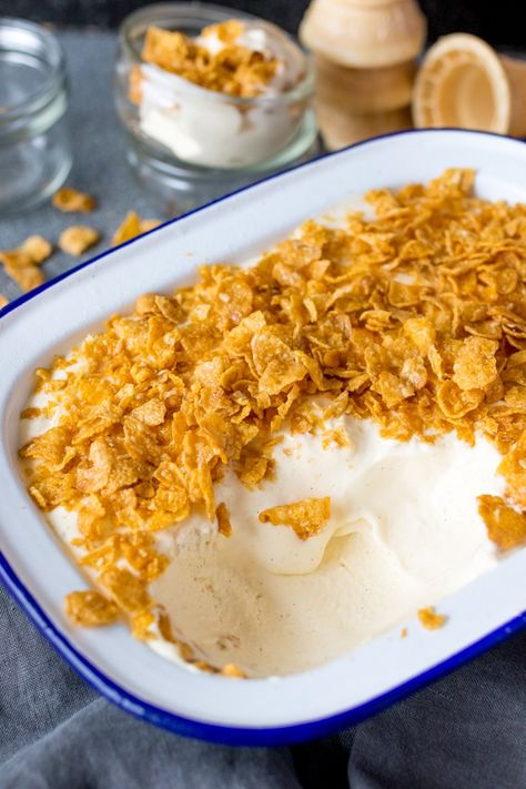 An easy make-at-home ice cream with all the flavour of cereal milk! (Crunchy Nut Cornflake flavour) No ice-cream maker required! Gelato Photoshoot, Corn Flake, Cream Photo, Ice Cream Photography, Artisan Ice Cream, Milk Dessert, Ice Cream Pops, Cereal Milk, Milk Ice Cream