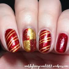 Harry Potter Nails Gryffindor, Simple Harry Potter Nails, Gryffindor Nails, Harry Potter Nails Designs, Potter Nails, Harry Potter Makeup, Harry Potter Nails, Boho Bridal Jewelry, Unghie Nail Art