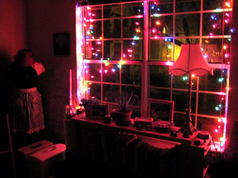 Christmas Lights In Room, Lights In Bedroom, Christmas Month, Pink Christmas Lights, Colored Christmas Lights, Christmas Lights In Bedroom, Red Christmas Lights, Rice Lights, Led Christmas Tree Lights