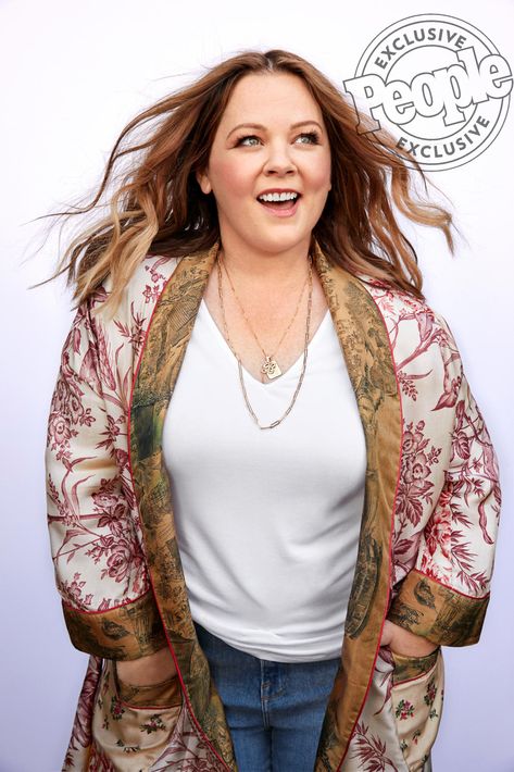 Melissa McCarthy Says These 3 Words from Her Parents Changed the Course of Her Life Look Plus Size, Melissa Mccarthy, Bargain Shopping, Cover Story, Look Plus, Curvy Fashion, My Family, Plus Size Fashion, Trendy Outfits