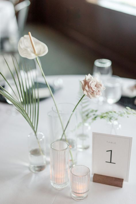 Minimalistic Elegance Centerpiece Modern Minimalist Table Numbers, Table Decorations Summer Wedding, Minimalistic Wedding Decor Round Table, Minimalist Flower Decor Wedding, Minimal Center Piece Wedding, Simple Wedding Dinner Decor, Budget Saving Wedding Ideas, Summer Modern Wedding, Minimalist Table Decor Party