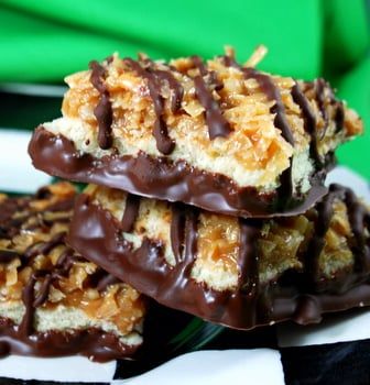 Samoas Bars, Homemade Samoas, Samoa Cookies, Cookie Base, Buttery Shortbread Cookies, Sugar Cookie Bars, Coconut Caramel, Chocolate Chocolate, All Purpose Flour