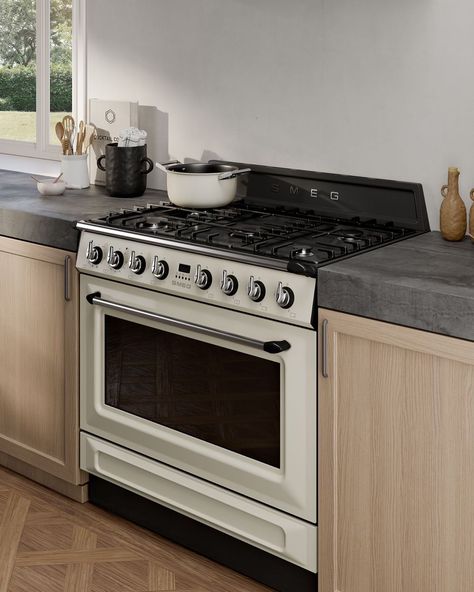 Cream kitchen inspiration! These are the Smeg Victoria line appliances- on display is Cortina hood, hob, oven, and standing cooker. Inspired by Smeg’s very first ‘Elisabeth’ cooker produced in 1948, the Victoria range perfectly captures the essence of timeless classic design and exclusive aesthetics. Click the link in our bio for more inquiries! #AtHomeWithSmeg #smeg #smegid #smeglover #SmegWishlist Kitchen With Smeg Appliances, Cream Kitchen Inspiration, Aesthetic Oven, Smeg Victoria, Smeg Oven, Smeg Kitchen, Smeg Appliances, Cream Kitchen, Cooker Hoods