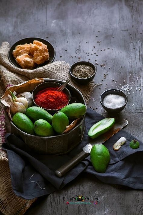 Raw Mango Chutney Recipe, Raw Mango Chutney, Mango Health Benefits, Mango Chutney Recipe, Homemade Fruit Snacks, Ingredients Photography, Mango Benefits, Indian Food Photography, Indian Flat Bread