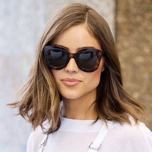 3 Haircuts That Make Your Face Look Thinner Ray Ban Wayfarer, Nice Hair, Olivia Culpo, Face Contouring, Cat Eyes, Long Bob, Hair Envy, Shoulder Length Hair, Length Hair