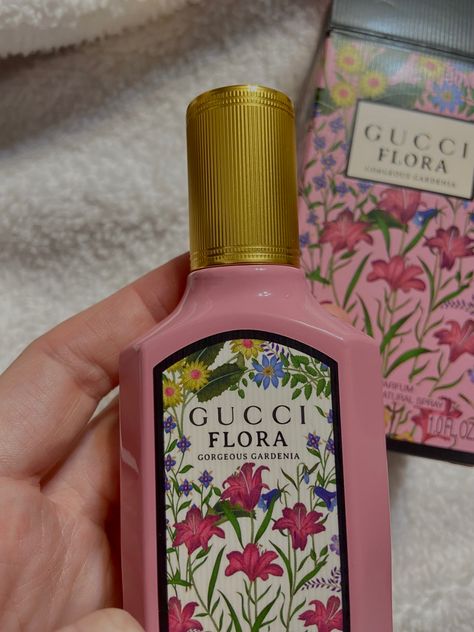 Gucci Flora Perfume, Girl Therapy, Gucci Flora, Hippie Nails, Baby Art, Creative Home, Smell Good, Bedroom Interior, In Love