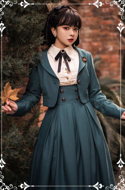 Japanese Classic Fashion, Royal Outfits Classy, School Uniform Fashion, Classic Lolita, Victorian Costume, Clothing Design Sketches, Quirky Fashion, Royal Outfits, Uniform Fashion