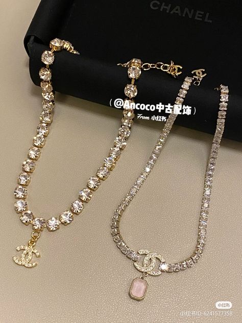 Jewlrey Aesthic Luxury, Gold Luxury Jewelry, Expensive Gifts Aesthetic, Cute Link, Bracelets Cute, قلادات متدلية, Expensive Jewelry Luxury, Clover Bracelet, Luxe Jewelry