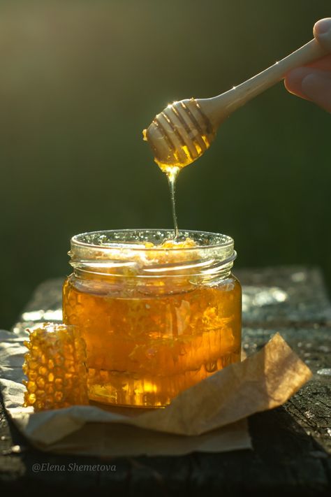 Honeycore Aesthetic, Honey Wand, Honey Photography, Honey Spoons, Diy Deodorant, Honey Dipper, No Bake Bars, Honey Jar, Honey Colour