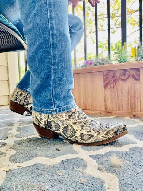 Mens Snakeskin Boots, Brown Cowboy Boots Outfit, Texas Boots, Indian Drawing, Snakeskin Cowboy Boots, Men High Heels, Custom Cowboy Boots, Pointed Ankle Boots, Boots Outfit Men